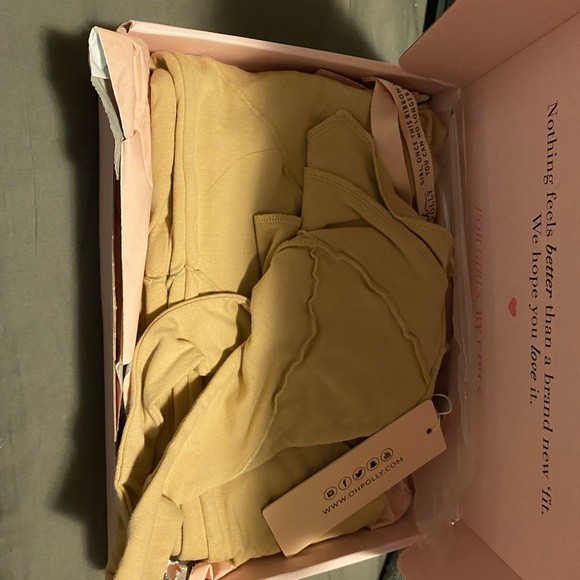 Brand new, never worn oh Polly set - Picture 3 of 3